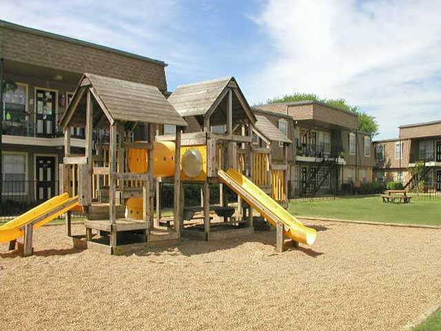 Scarsdale Park Apartments 11710 Algonquin Dr, Houston, TX 77089 Zumper