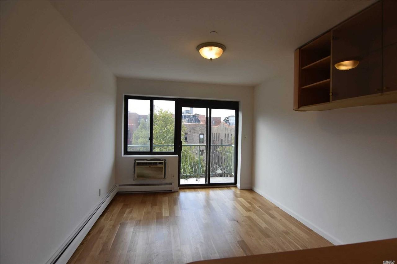 14448 14448 Roosevelt Ave 6C, Flushing, NY 11354 2 Bedroom Condo for