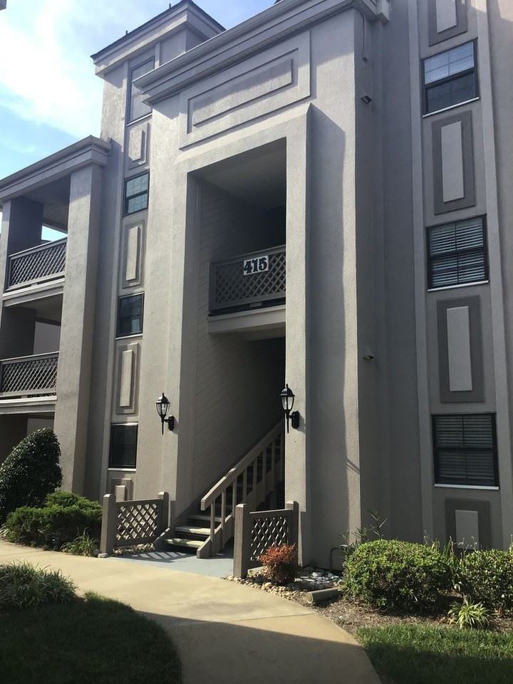 415 Harbour Pt Condos 305, Virginia Beach, VA 23451 1 Bedroom House