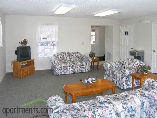 Foxchase Apartments 705 Marsh St, Tappahannock, VA 22560 Zumper