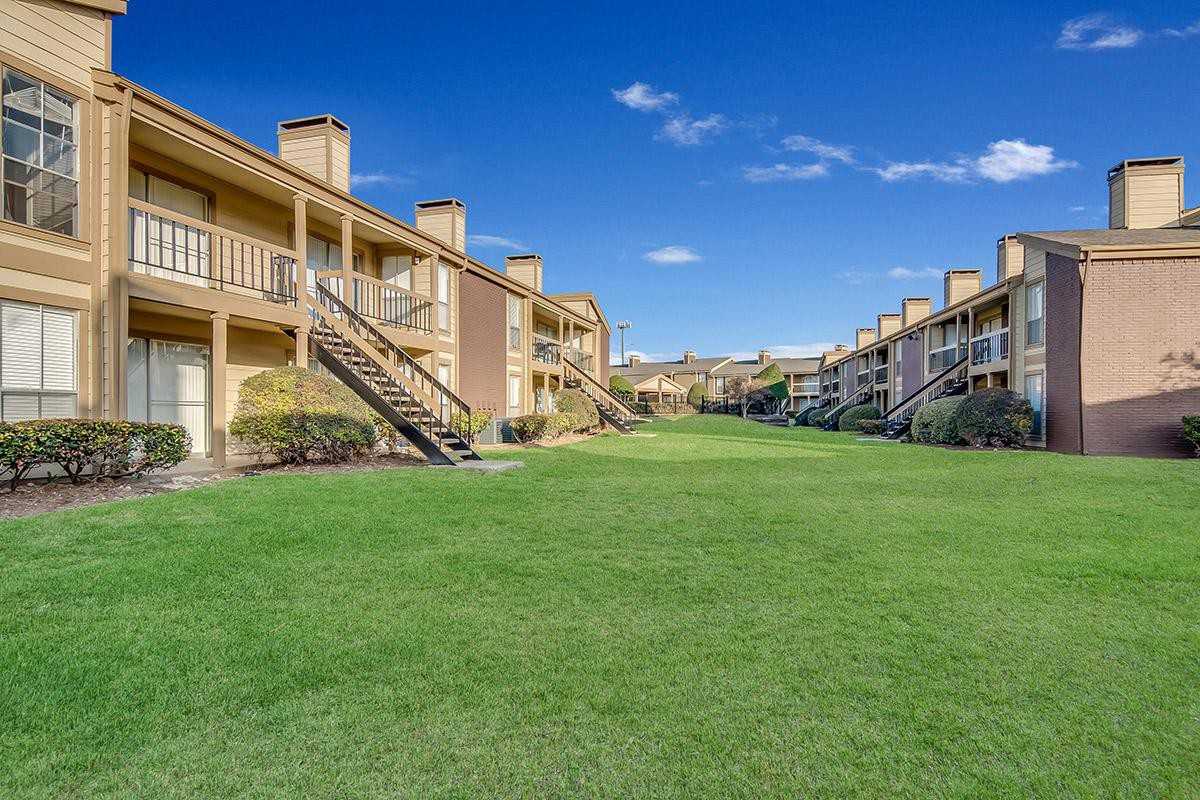 Keller Oaks Apartments 2121 Marsh Ln, Carrollton, TX 75006 with 7 Floorplans Zumper
