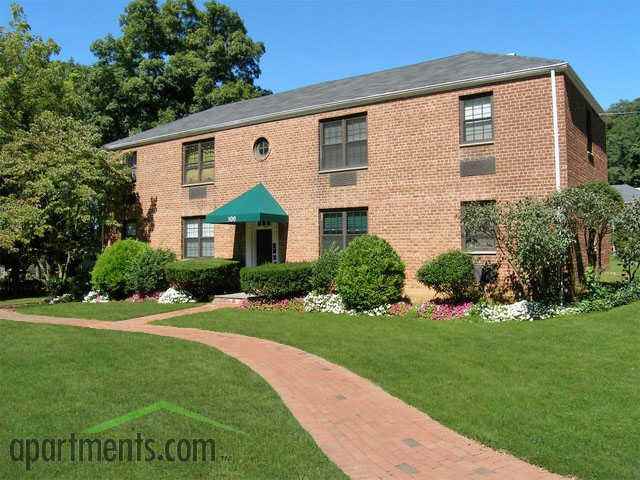 Flower Gardens Apartments 300 Main St, Roslyn, NY 11576 Zumper