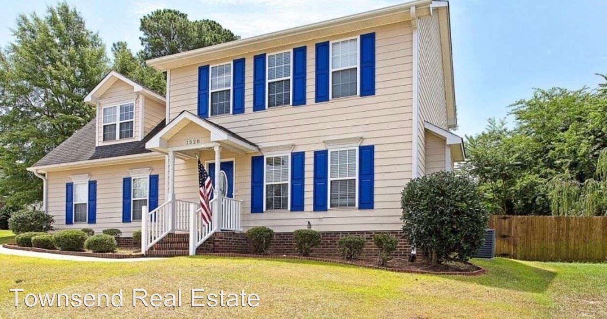 1528 Timberock Court, Fayetteville, NC 28306 4 Bedroom House for Rent