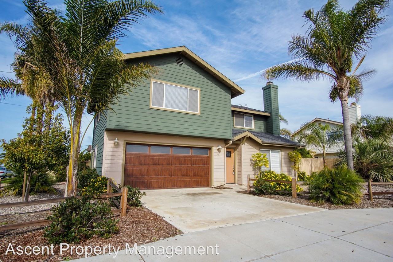 381 Delaware St., Imperial Beach, CA 91932 4 Bedroom House for Rent for