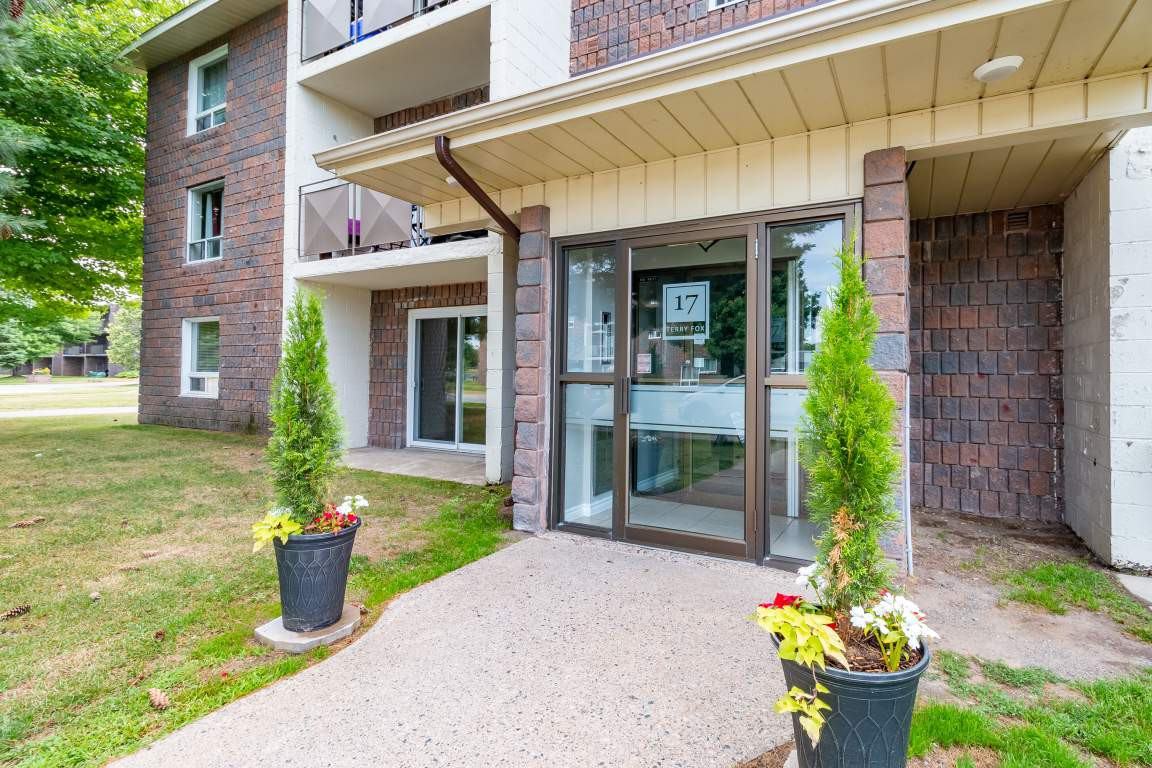Fox Court Apartments 17 Terry Fox Pl, Sault Ste. Marie, ON P6A 6M9