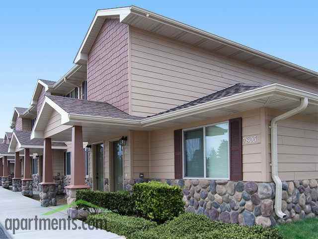 Boulder Creek Townhomes Apartments 7601 W. Boulder Creek Pl., Sioux