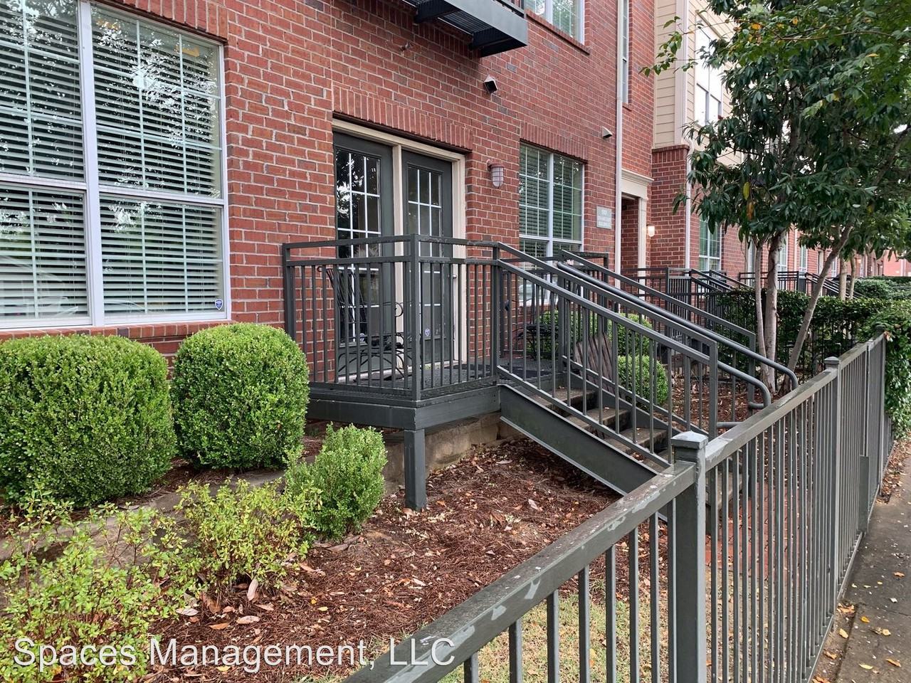 Midtown Village 3125 1901 5th Avenue East Apartments in Tuscaloosa, AL