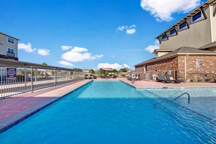 The Savannah at Gateway Apartments 401 Shiloh Rd, Plano, TX 75074