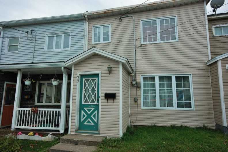 77 Campbell Ave Fully Furnished Townhouse with heat & light included