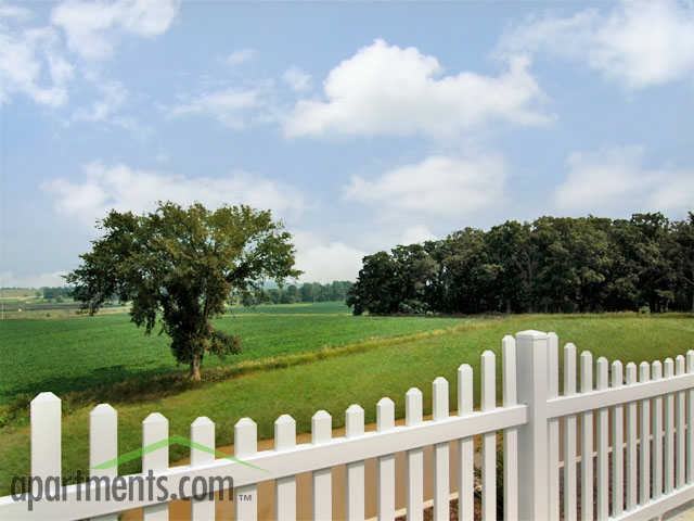 Hawks Ridge Apartments 1748 Gateway Blvd, Beloit, WI 53511 Zumper