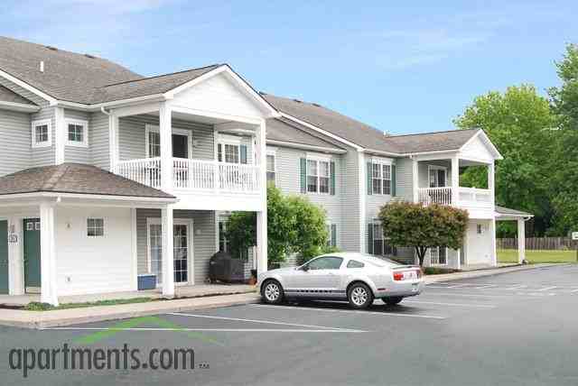 Jordache Park Apartments 1401 Jorpark Cir., Spencerport, NY 14559