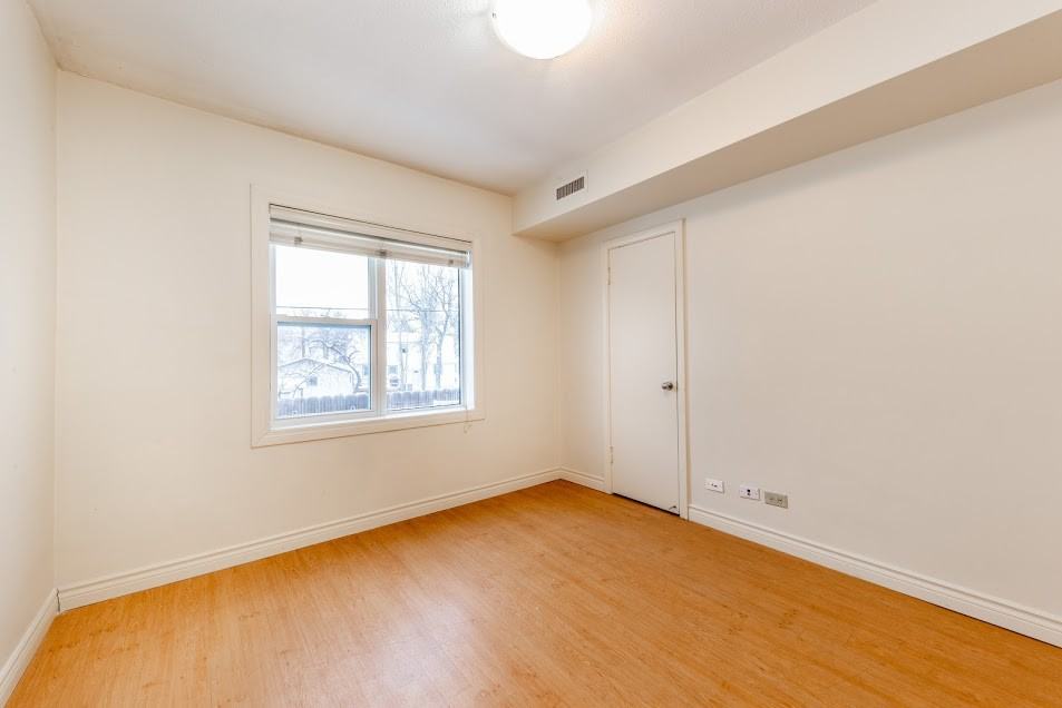 The New Mount Royal Apartments 2235 Portage Avenue, Winnipeg, MB R3M