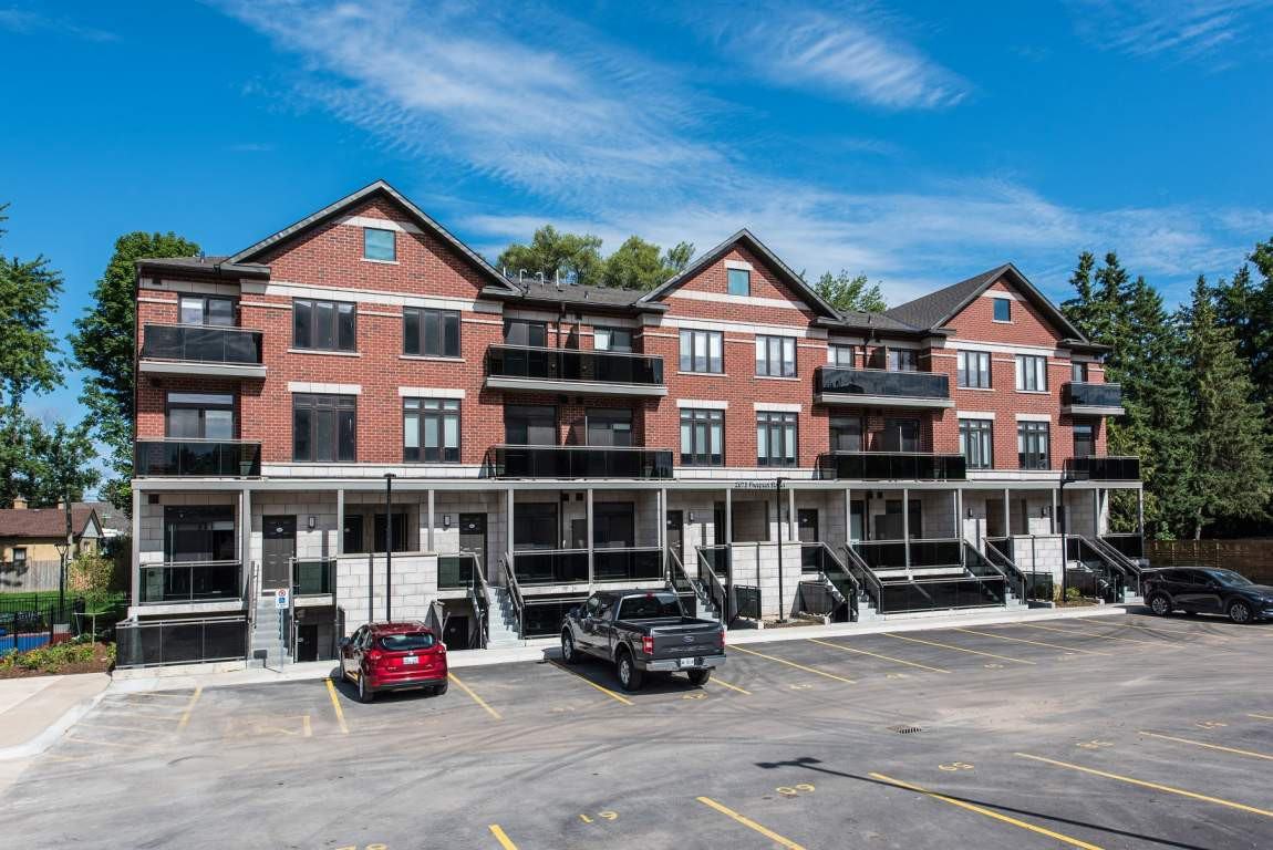 Park Village Townhomes Apartments 2073 20512073 Prospect Street