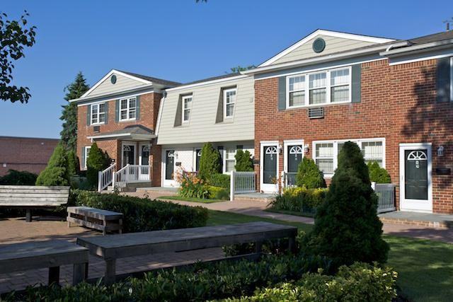 Fairfield Village at Commack Apartments Commack Rd, Commack, NY 11725 Zumper