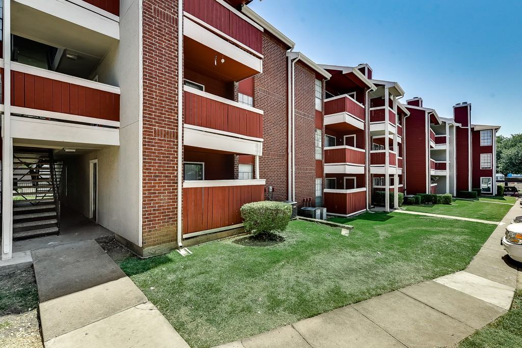 Luna Apartments 8081 Marvin D Love Fwy, Dallas, TX 75237 Zumper