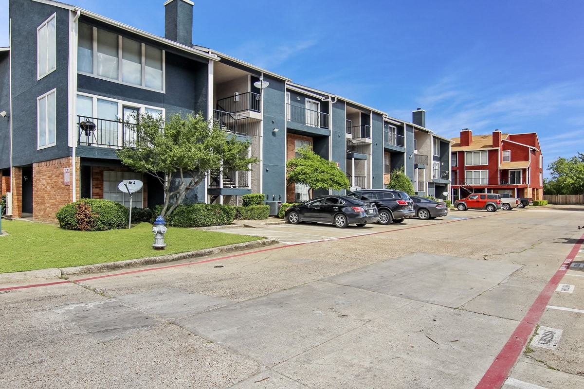 Cadence Apartments 3913 Gannon Ln, Dallas, TX 75237 Zumper