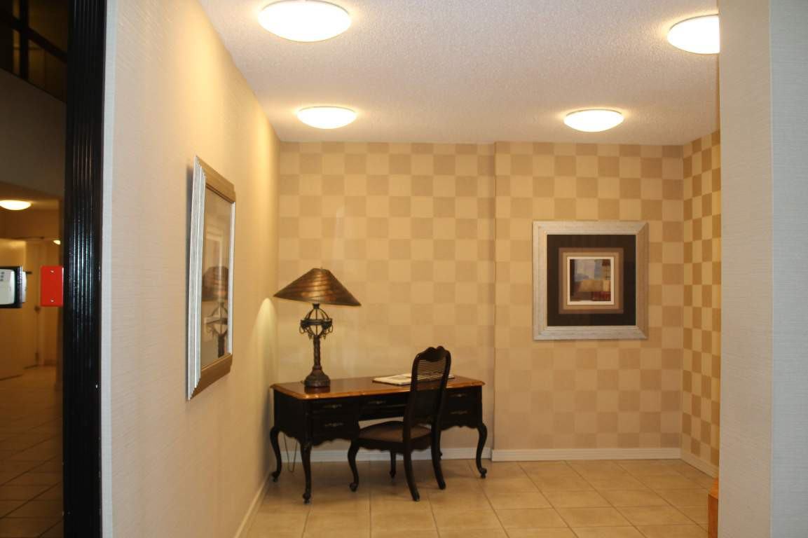 9929 Saskatchewan Drive NW Apartments 9929 Apartment Building