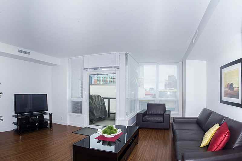 548, 222 Riverfront Ave SW, Calgary Apartments 548, 222 Riverfront