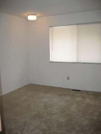 Meadowbrook Apartments and Townhomes 10204 Meadowood Dr, Overland, MO