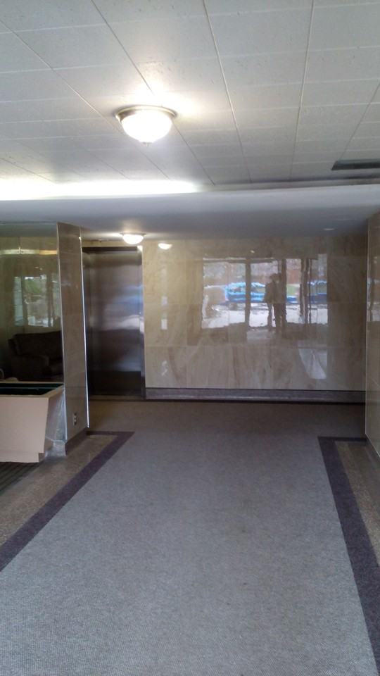 17 Eccleston Drive, Toronto, ON M4A 1K3 1 Bedroom Apartment for 1,550