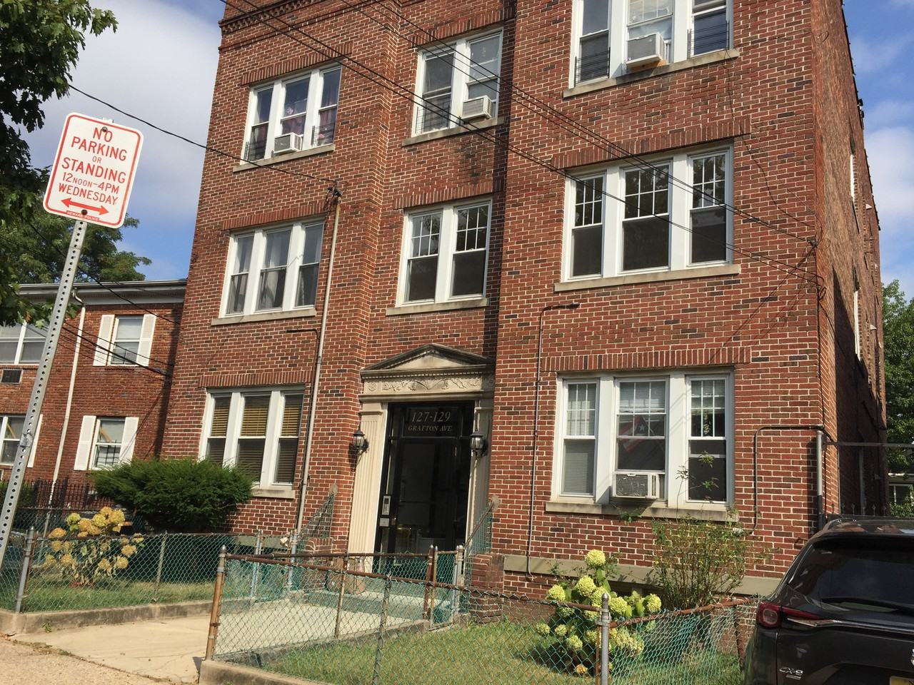127 129 Grafton Avenue 2, Newark, NJ 07104 3 Bedroom Apartment for