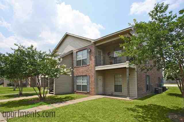 La Maison Apartments 5001 Pecan Acres St, Lake Charles, LA 70605 Zumper