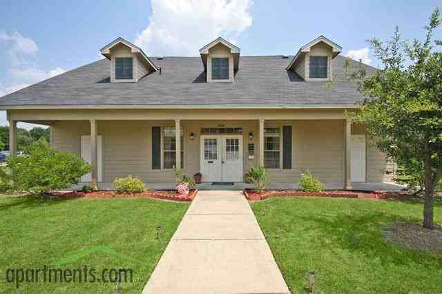 La Maison Apartments 5001 Pecan Acres St, Lake Charles, LA 70605 Zumper