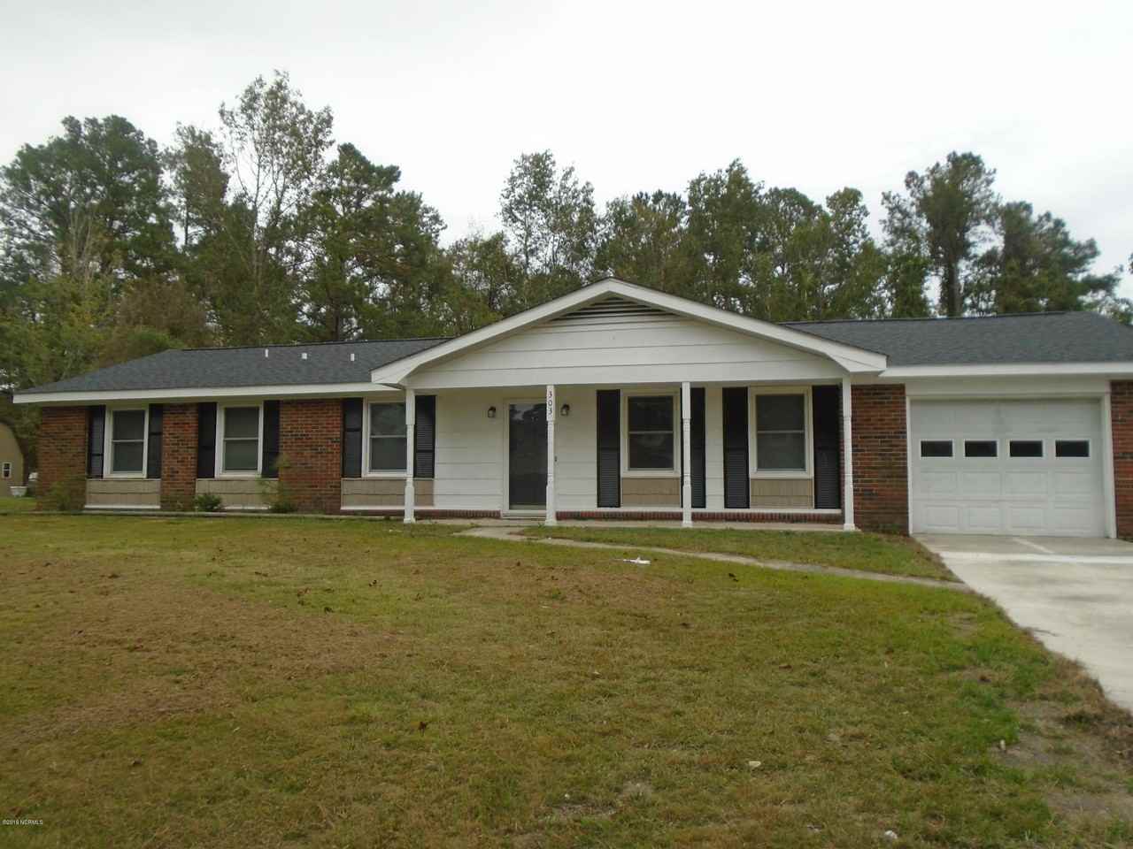 303 Maplehurst Drive, Jacksonville, NC 28540 4 Bedroom House for 997