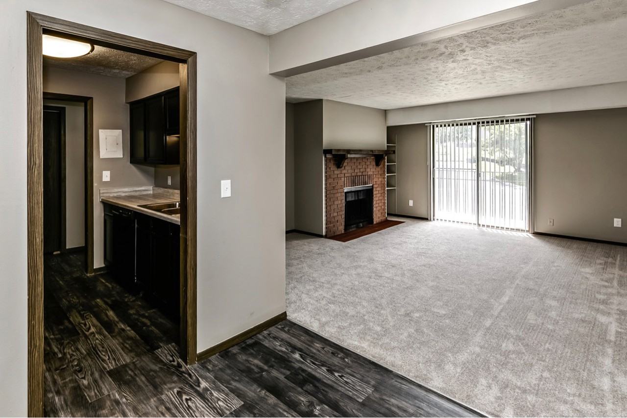 Edgewater Court Apartments 12418 Burt Plz, Omaha, NE 68154 Zumper