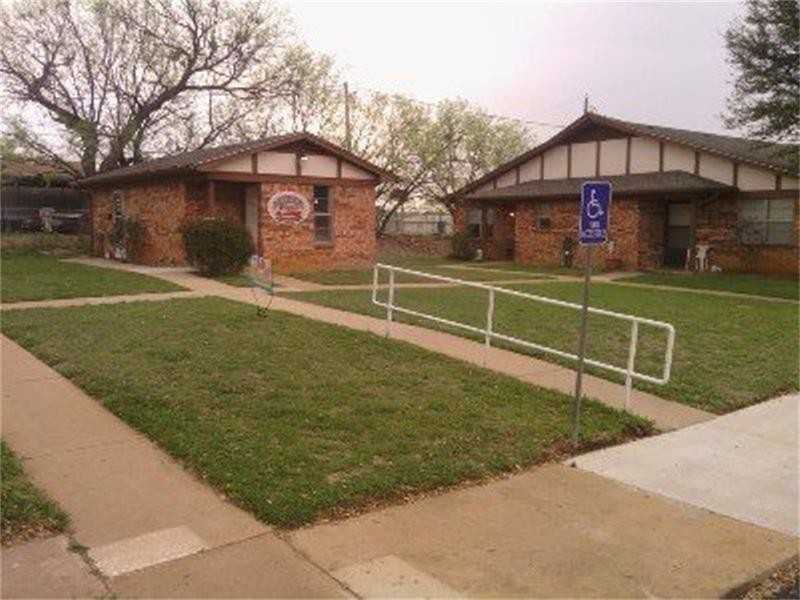 Breckenridge Apartments 137 Shirley Courts, Breckenridge, TX 76424