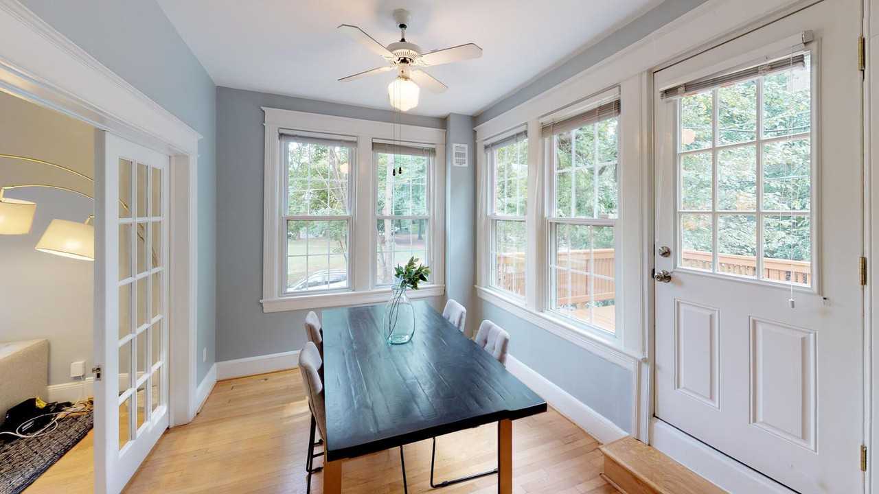 Bright Glover Park home with back deck Apartments in Washington, DC