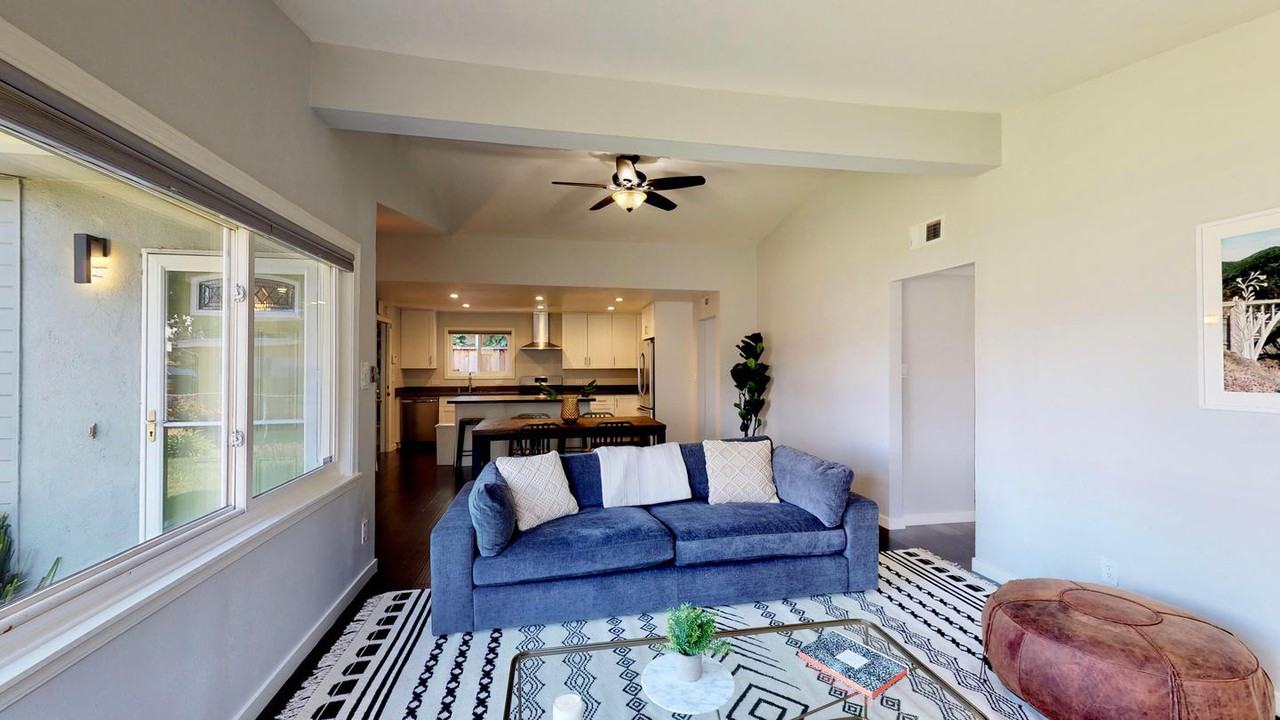 East Palo Alto home with large backyard Apartments in East