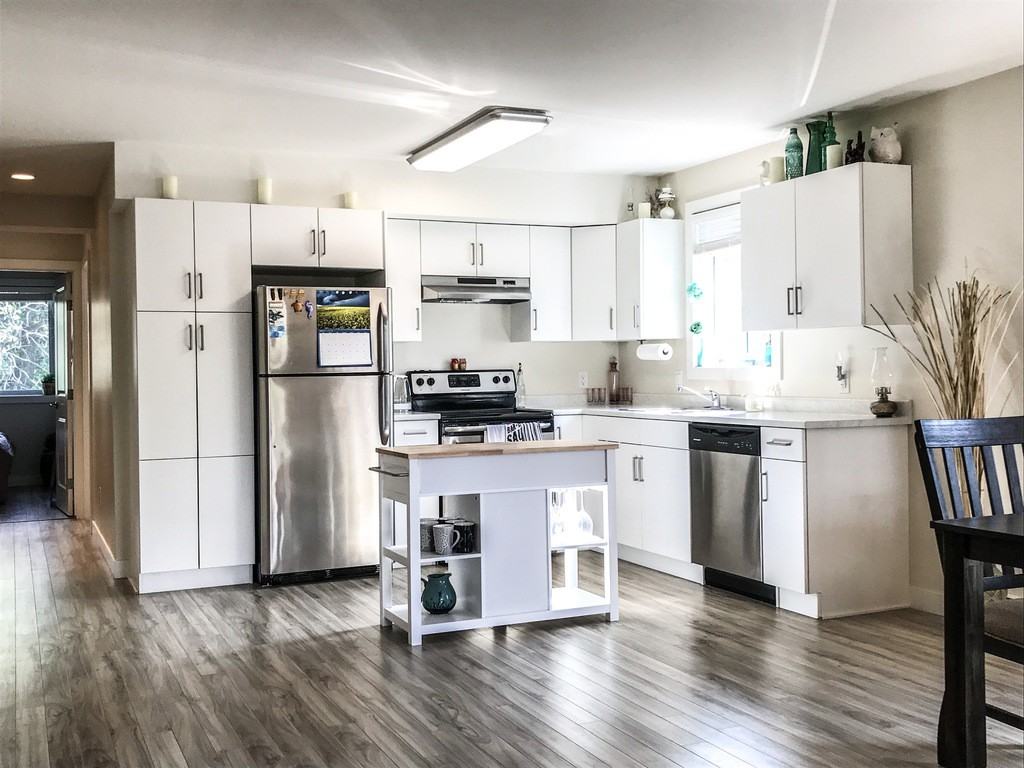 604 Oak Tree Steinbach MB Apartments 604 Main Street, Steinbach, MB