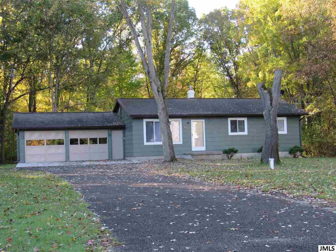 976 Harris Rd, Brooklyn, MI 49230 3 Bedroom House for Rent for 1,200