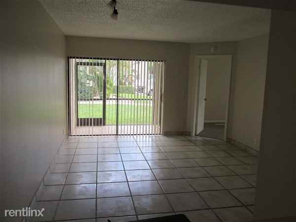 Courtyard Condominium of Coral Gate Apartments 5521 Courtyard Dr