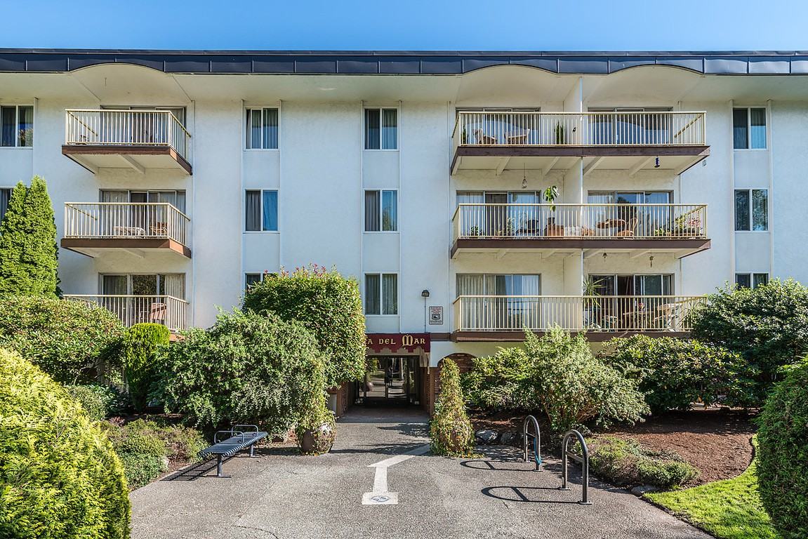 Casa del Mar Apartments 1625 Richmond Avenue, Victoria, BC V8R 4P7