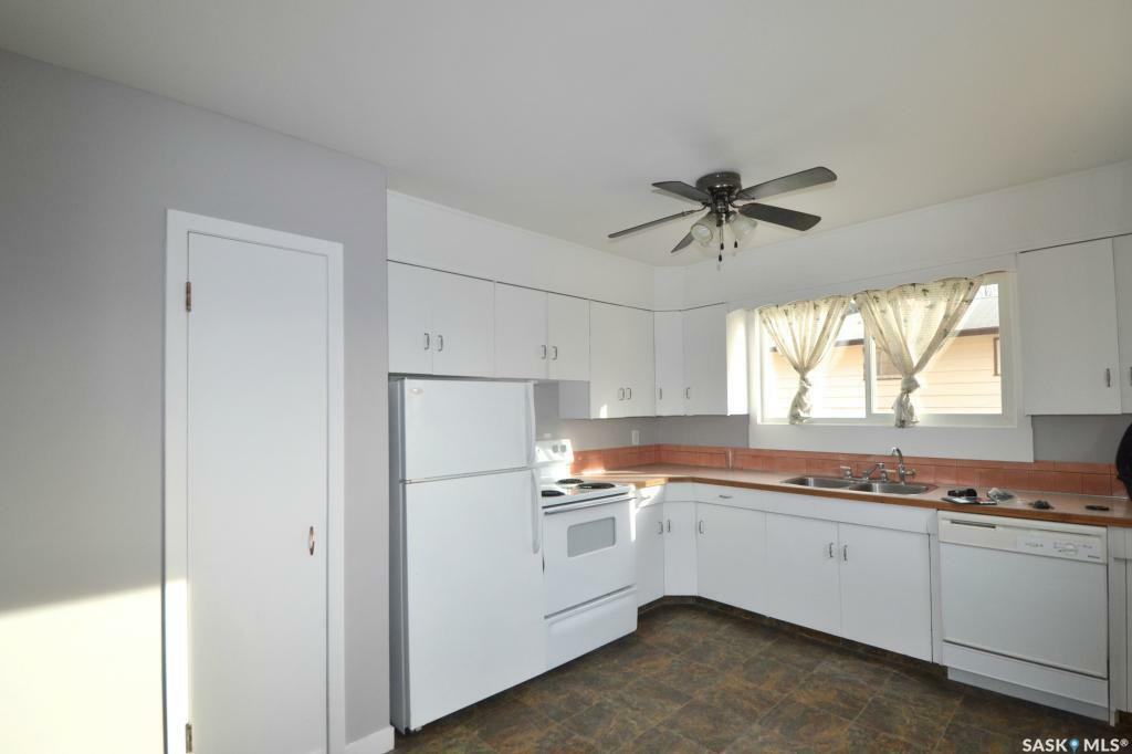 406 Froom Crescent Apartments in Al Ritchie, Regina, SK S4N 1T6 Zumper