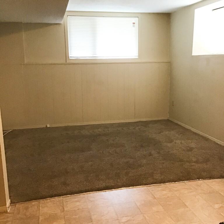 824 5 McIntosh Street Apartments in Rosemont Mount Royal, Regina