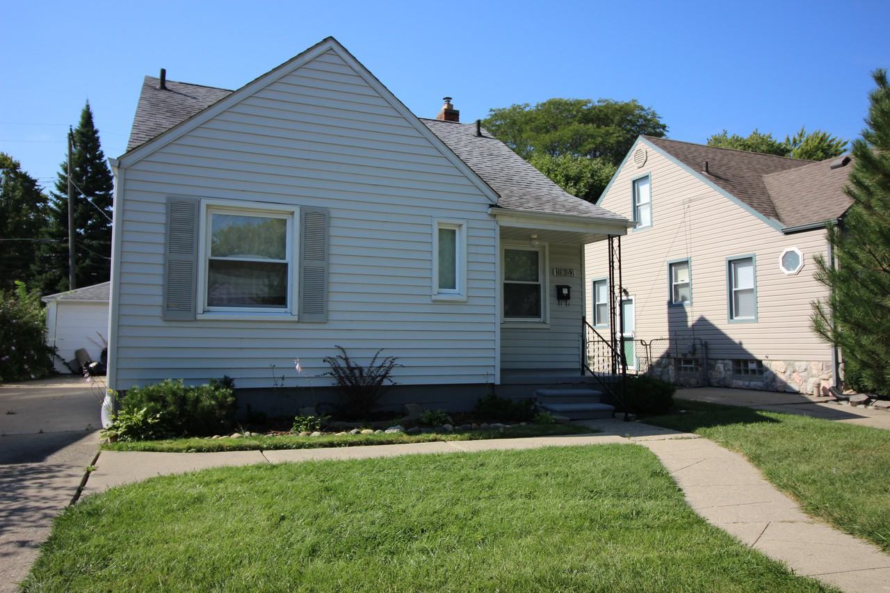 19652 Washtenaw St, Harper Woods, MI 48225 3 Bedroom House for Rent for