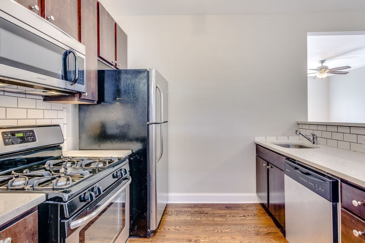 Mozart 440107 N. Apartments 4401 N Mozart St, Chicago, IL 60625 Zumper