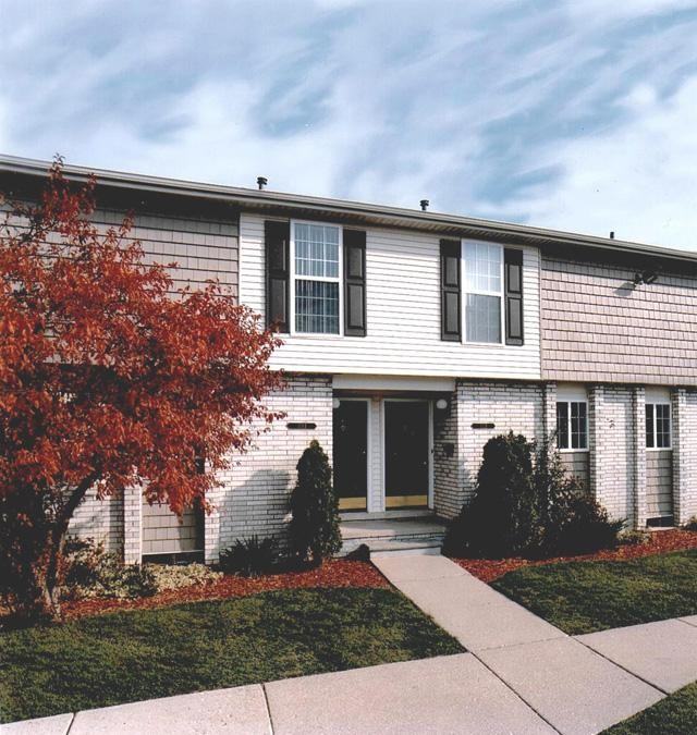 Meadowood Townhomes Apartments 1568 Stacy Dr, Wayne, MI 48188 Zumper