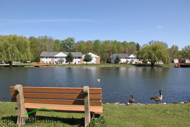 Fox Run Apartments 1361 Fox Run Dr, Willoughby, OH 44094 Zumper