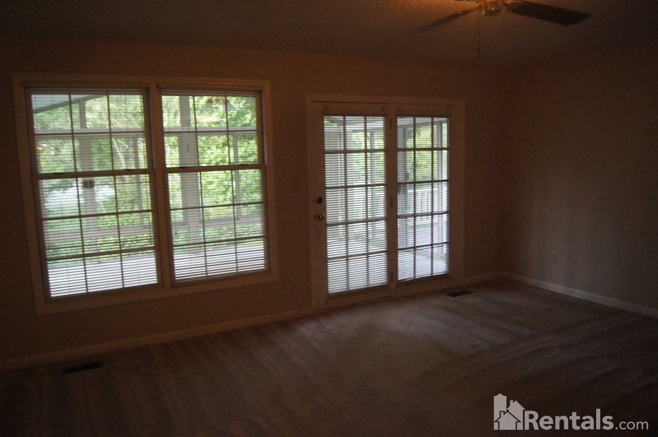 Mariner Point Dr, Clinton, TN 37716 3 Bedroom House for 1,795/month