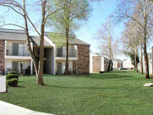 Meadowbrook Estates Apartments 4396 NW 36th St, Oklahoma City, OK