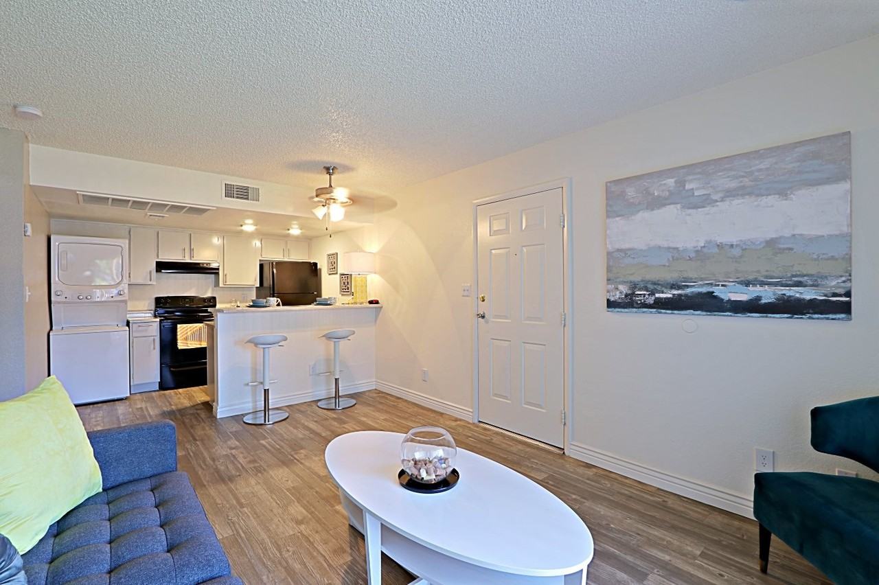 N 45th Ave & W McDowell Road, Phoenix, AZ 85035 1 Bedroom Apartment for