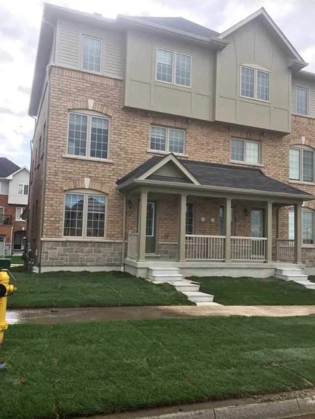 3 BED 3 BATH BRAND NEW TOWNHOUSE FOR RENT WHITBY ROSSLAND RD W