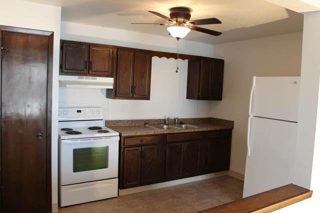 Silhouette Apartments 3720 57th St, Des Moines, IA 50310 Zumper