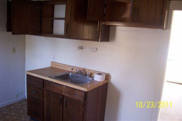 Van Dyke & 10 Mile Apartments in Center Line, Center Line, MI 48015