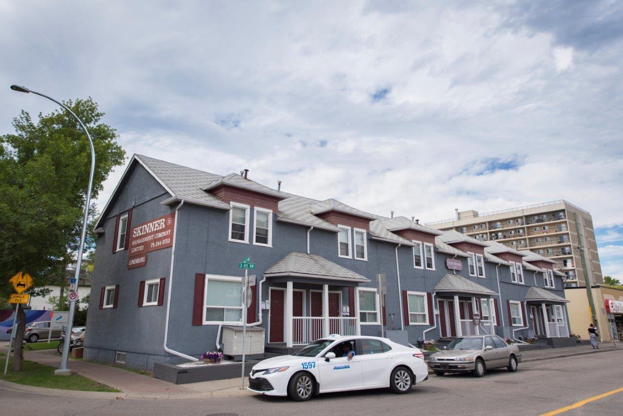 Lunenburg Apartments 1001 3 Ave Nw, Calgary, AB T2N 0J8 Zumper