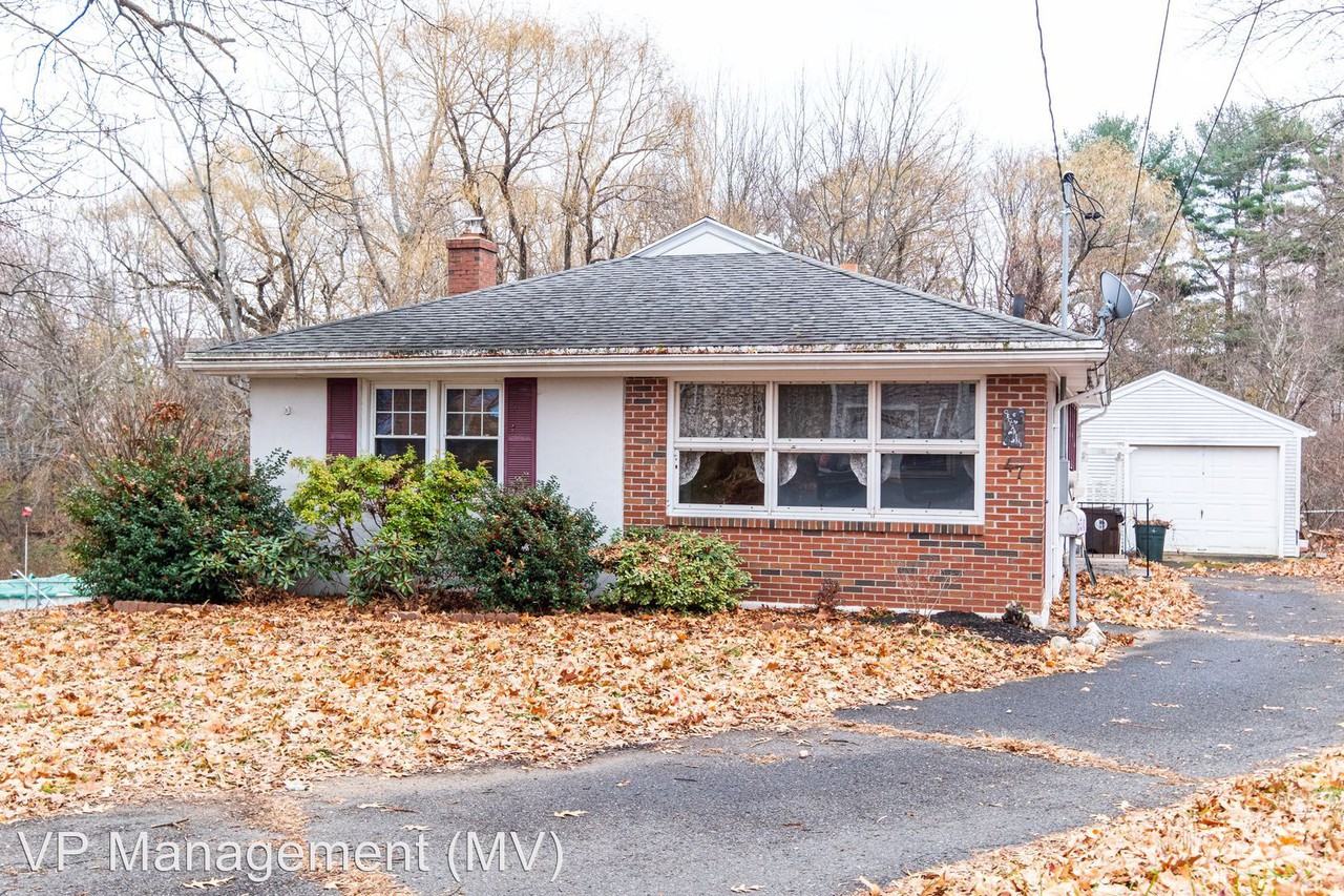 47 Howard St, Agawam, MA 01001 3 Bedroom House for Rent for 1,500